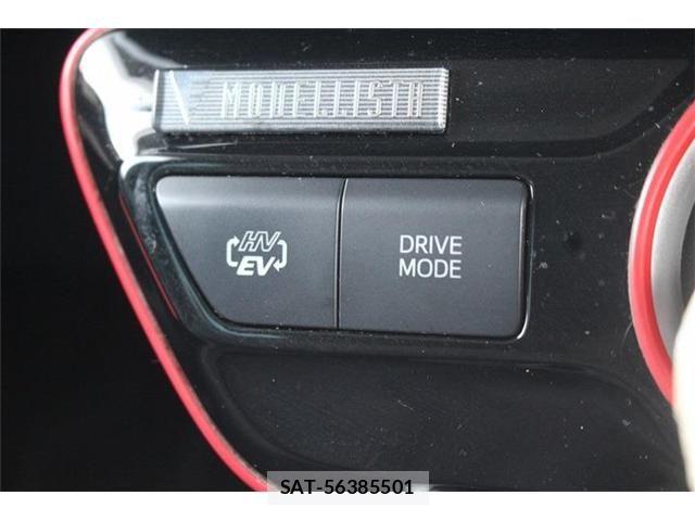 Toyota PRIUS PHV 2020-02 7457055-28