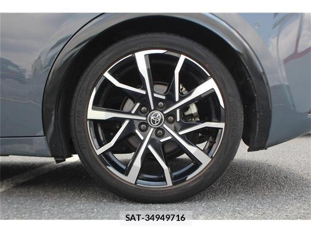 Toyota PRIUS PHV 2023-05 7457046-17
