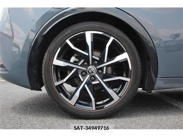 Toyota PRIUS PHV 2023-05 7457046-18