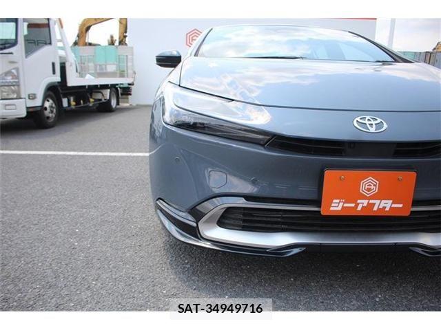 Toyota PRIUS PHV 2023-05 7457046-21