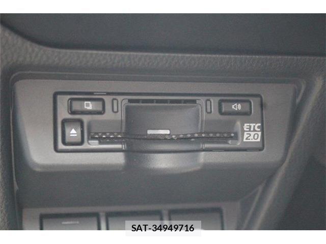 Toyota PRIUS PHV 2023-05 7457046-4