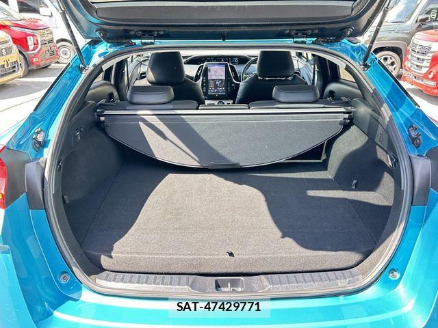Toyota PRIUS PHV 2017-02 7457053-10