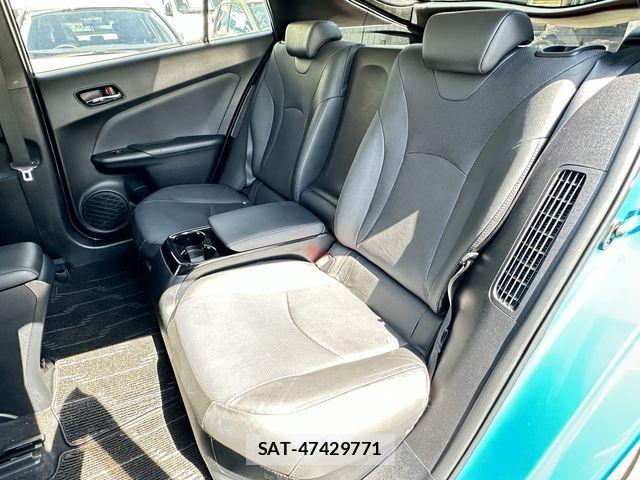 Toyota PRIUS PHV 2017-02 7457053-17