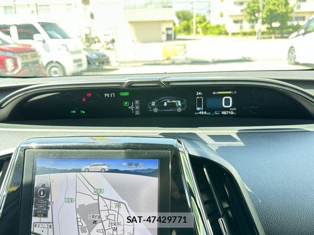 Toyota PRIUS PHV 2017-02 7457053-23