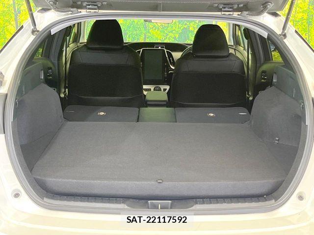 Toyota PRIUS PHV 2017-07 7457054-9