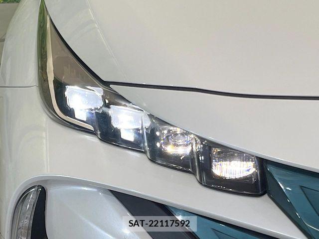 Toyota PRIUS PHV 2017-07 7457054-11