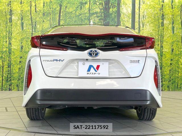 Toyota PRIUS PHV 2017-07 7457054-14