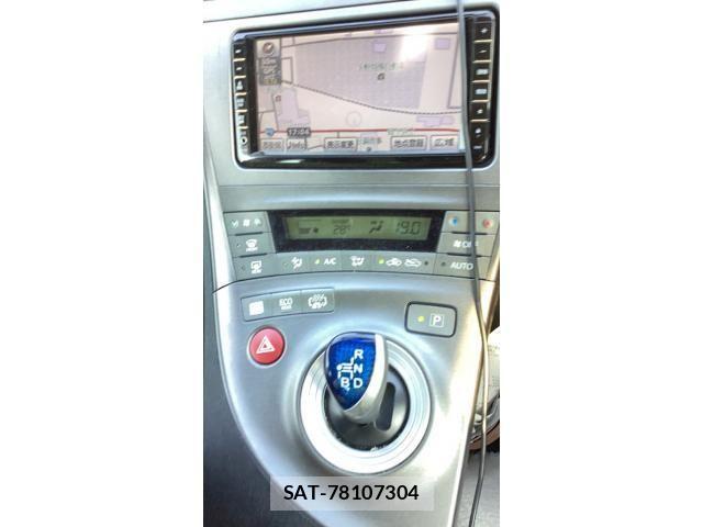 Toyota PRIUS PHV 2012-02 7502396-15