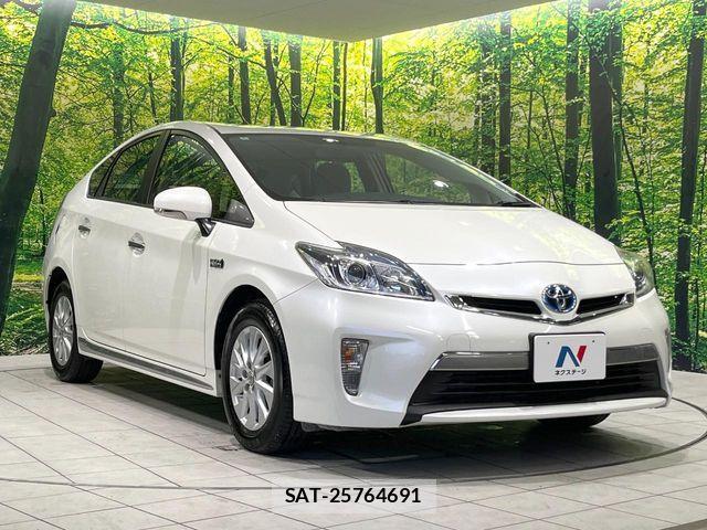 Toyota PRIUS PHV 2014-05 7509775-15
