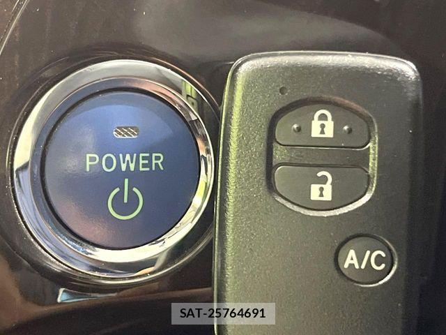 Toyota PRIUS PHV 2014-05 7509775-6