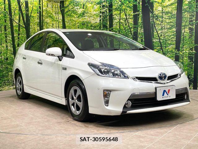 Toyota PRIUS PHV 2012-02 7502395-15