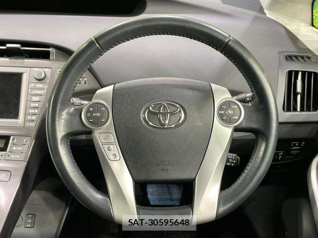 Toyota PRIUS PHV 2012-02 7502395-7