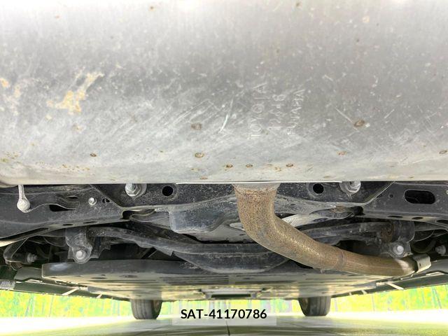 Toyota PRIUS PHV 2023-09 7502388-17