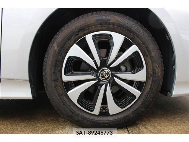 Toyota PRIUS PHV 2017-06 7502393-14