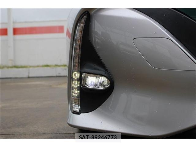 Toyota PRIUS PHV 2017-06 7502393-20