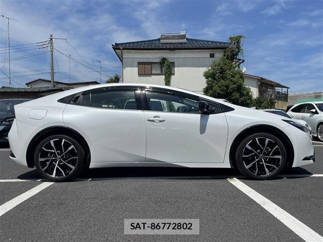Toyota PRIUS PHV 2023-07 7509759-3