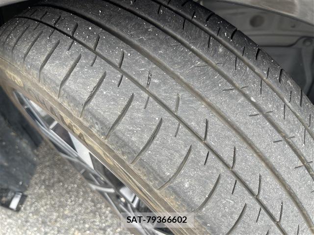 Toyota PRIUS PHV 2023-09 7502391-18