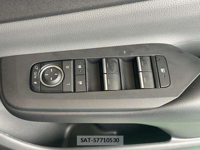 Toyota PRIUS PHV 2024-07 7502390-15