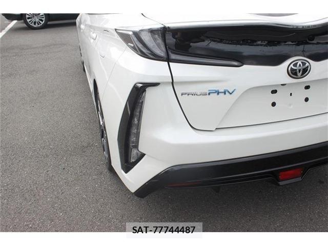 Toyota PRIUS PHV 2019-07 7509773-10