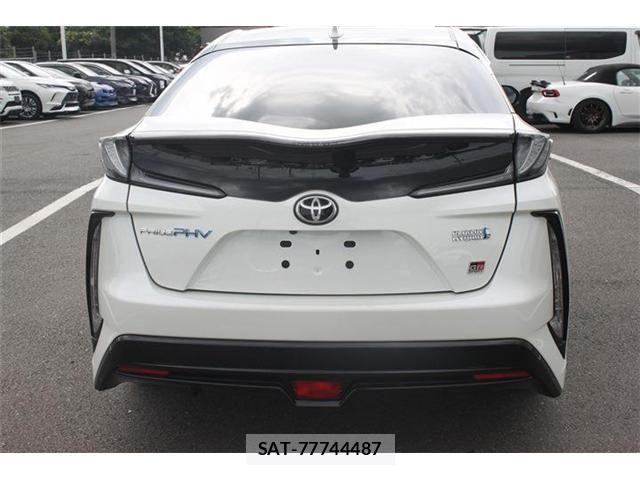 Toyota PRIUS PHV 2019-07 7509773-12