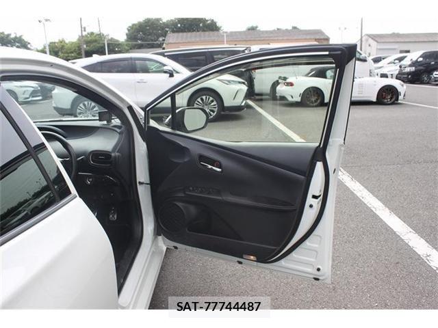 Toyota PRIUS PHV 2019-07 7509773-16