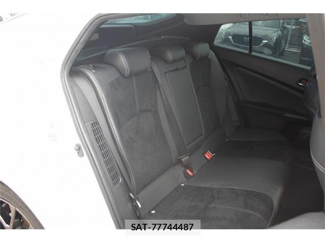 Toyota PRIUS PHV 2019-07 7509773-21
