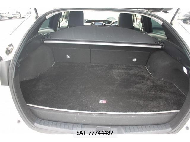 Toyota PRIUS PHV 2019-07 7509773-23