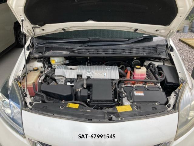 Toyota PRIUS PHV 2012-11 7562689-12