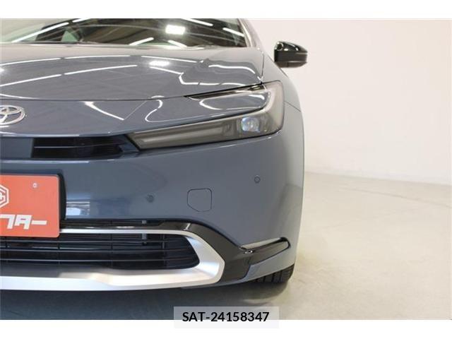 Toyota PRIUS PHV 2023-07 7562686-15
