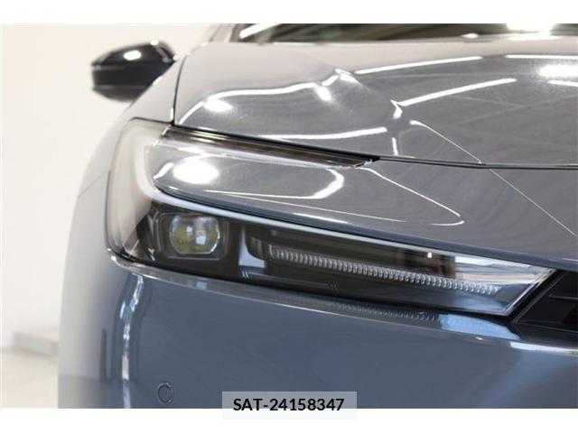 Toyota PRIUS PHV 2023-07 7562686-18