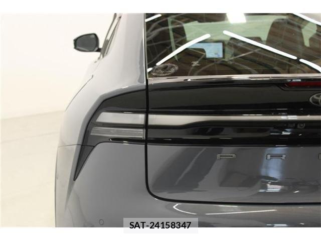 Toyota PRIUS PHV 2023-07 7562686-20