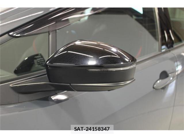 Toyota PRIUS PHV 2023-07 7562686-21