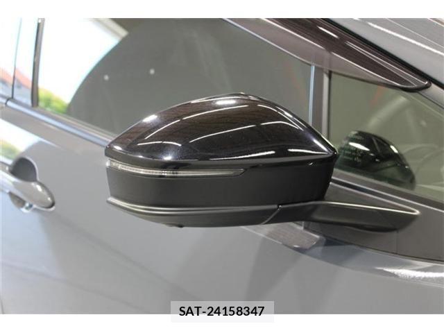 Toyota PRIUS PHV 2023-07 7562686-22