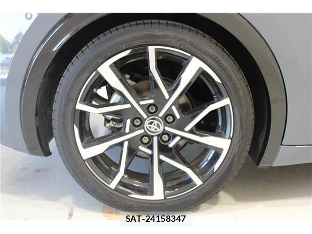 Toyota PRIUS PHV 2023-07 7562686-24