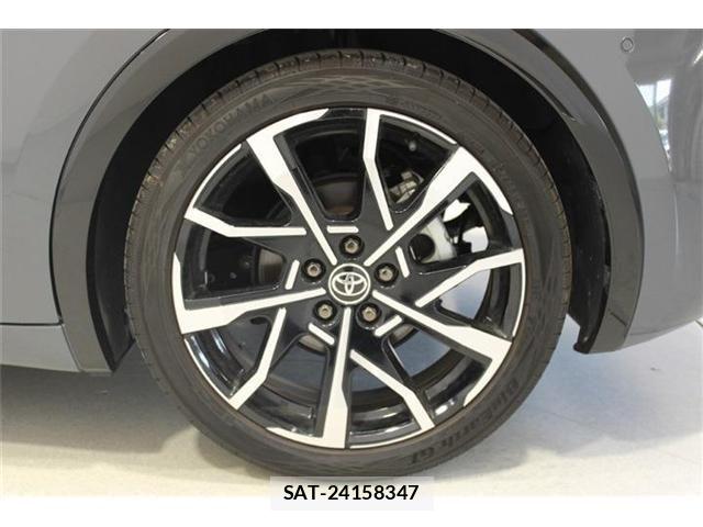 Toyota PRIUS PHV 2023-07 7562686-25