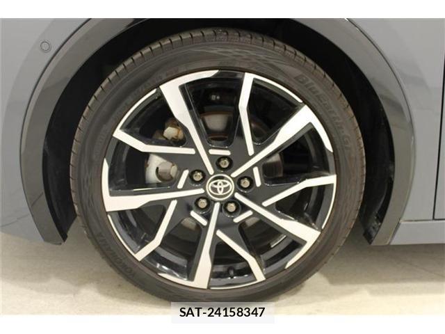 Toyota PRIUS PHV 2023-07 7562686-26