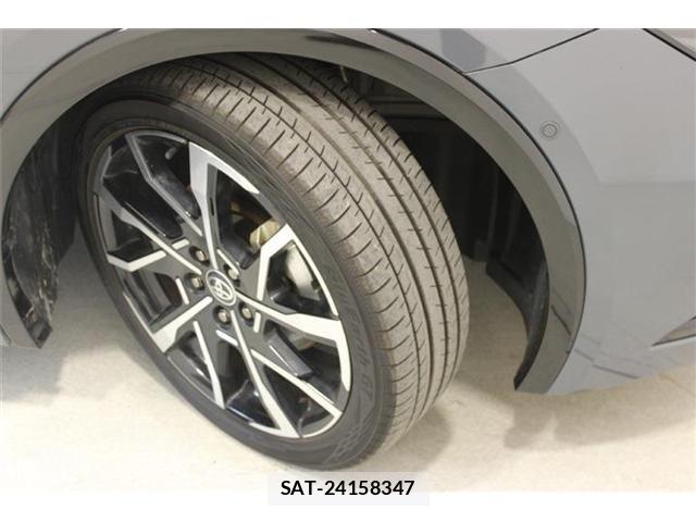 Toyota PRIUS PHV 2023-07 7562686-29