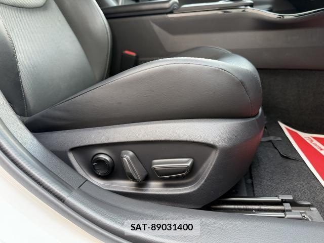 Toyota PRIUS PHV 2024-01 7562687-25