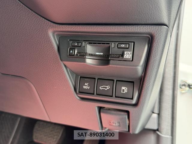 Toyota PRIUS PHV 2024-01 7562687-26