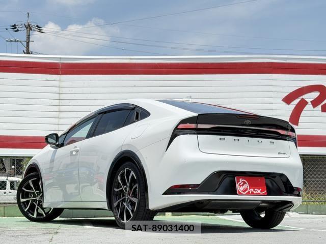Toyota PRIUS PHV 2024-01 7562687-3