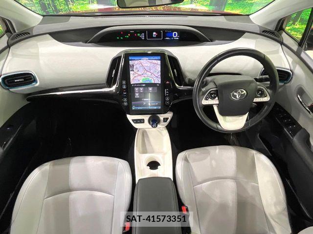Toyota PRIUS PHV 2017-08 7562688-1