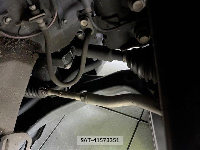 Toyota PRIUS PHV 2017-08 7562688-19
