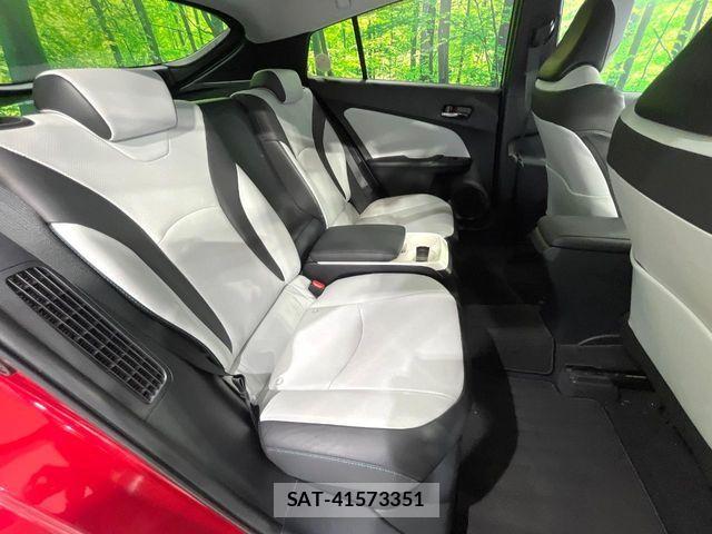Toyota PRIUS PHV 2017-08 7562688-8