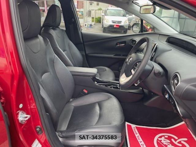 Toyota PRIUS PHV 2017-11 7619400-11