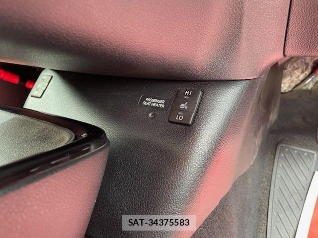 Toyota PRIUS PHV 2017-11 7619400-23
