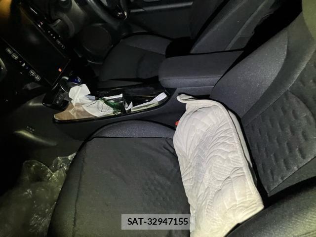 Toyota PRIUS PHV 2018-03 7619403-10