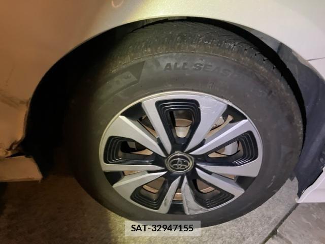 Toyota PRIUS PHV 2018-03 7619403-5
