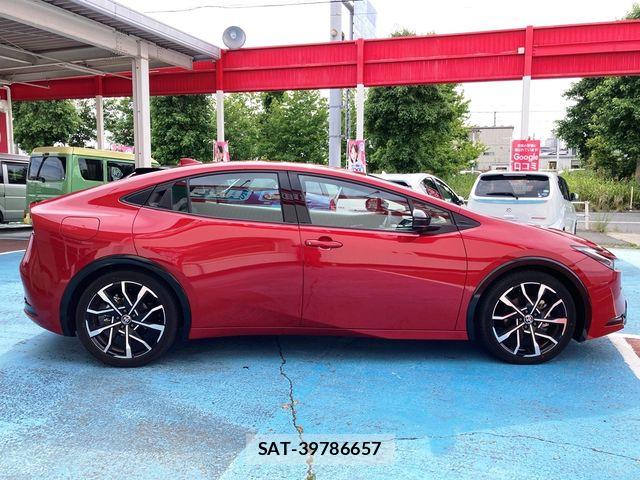 Toyota PRIUS PHV 2023-09 7619397-19