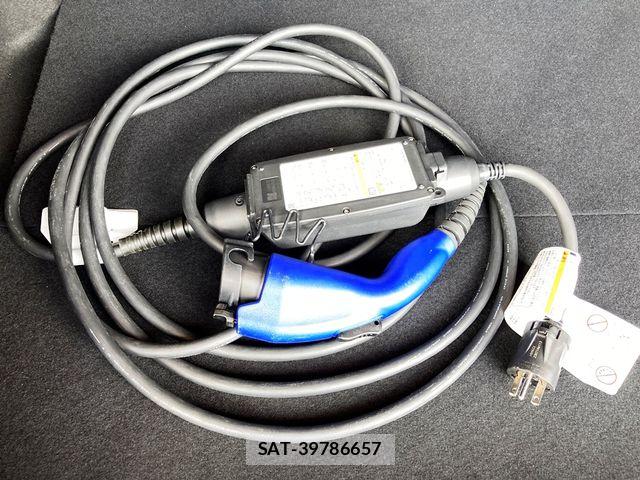 Toyota PRIUS PHV 2023-09 7619397-26