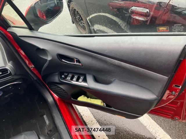 Toyota PRIUS PHV 2017-07 7619401-12
